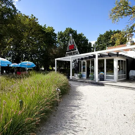Modern In A Park Near The Veluwemeer Chalet Hulshorst